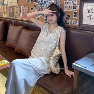 法式蕾丝绣花背心套装裙女2025夏季新款甜美减龄T恤半身裙三件套图片
