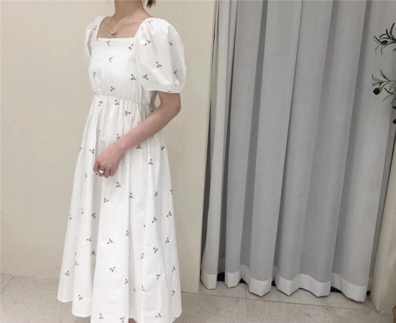 刺绣面料连衣裙，女装连衣裙，EVE