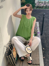 法式挂脖时尚女2025夏季新款设计感度假洋气无袖娃娃衫，女装运动套装，浙宝285（原212）