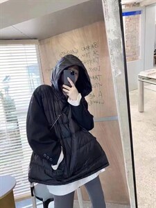 拼接羽绒服图片