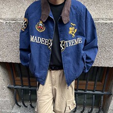 蓝色