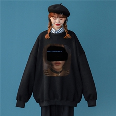 黑色