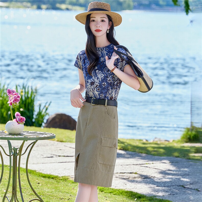 青花瓷印花短袖遮胯显瘦中长裙复古卡其色半裙2026年夏季,女装套装/套裙,米雪儿