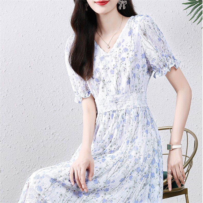 2024夏季新款时尚气质减龄V领花边设计简约优雅休闲舒适连衣裙,商品下架区,伊航服饰
