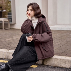 现货2024冬装新款时尚简约气质宽松休闲撞色女装外套派克服，女装短外套，依万里