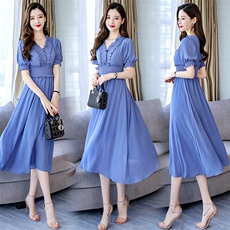 2023年夏季韩版时尚潮流木耳花边拼接中长款套头V领连衣裙，女装连衣裙，时尚俏佳人