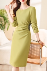 正式场合连衣裙女春装2024年新款高级感气质修身高端春秋包臀裙子，女装连衣裙，时尚俏佳人