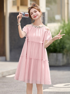 粉色露肩短袖挂脖连衣裙女夏季新款法式收腰显瘦度假长款雪纺裙子图片