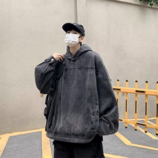 灰色