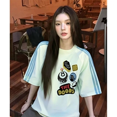 抖音得物品质二开240克宽松纯棉美式潮牌印花三条杠中性风短袖T恤，男装T恤，电商A486