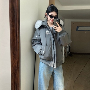 黄子弘凡同款连帽毛领派克羽绒棉服复古保暖 网络图图片