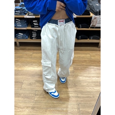 白色