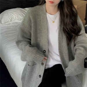 韩版穿搭小香风针织毛衣女秋冬季新款外搭宽松慵懒感领开衫外套潮图片