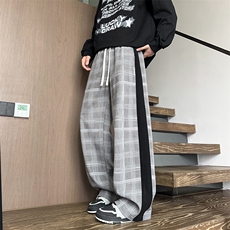 灰色