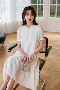 风特色改良旗袍图片
