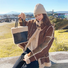 冬装新款皮毛一体牛角扣外套2D112-5516-P195控288，女装短外套，2D112