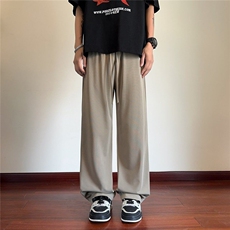 卡其色