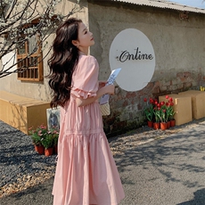 小个子甜美风粉色连衣裙女2023年夏季韩版方领泡泡袖褶皱系带裙子，女装连衣裙，一九零