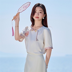 现货短袖女装设计感小众2025夏季新款短款衬衣时尚别致上衣，女装衬衫，时尚俏佳人