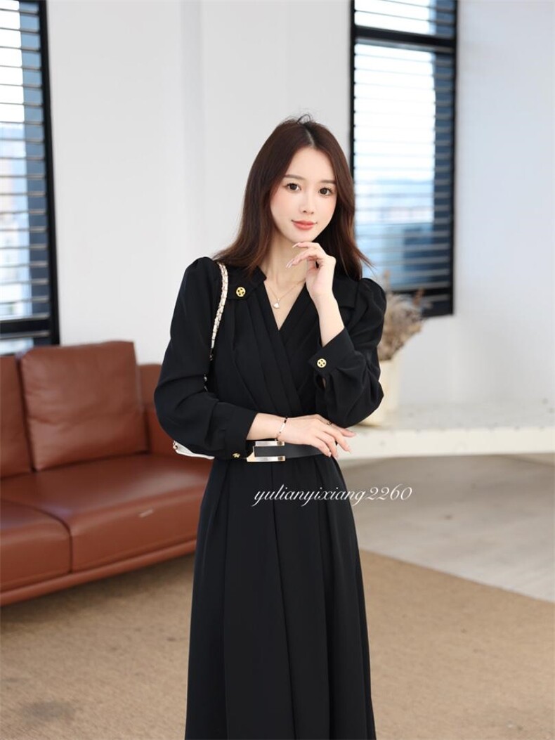 秋季新款连衣裙，女装连衣裙，雨恋依香(1F)