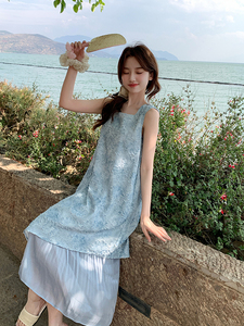 夏日绝美海边度假连衣裙女2025新款独特漂亮超好看提花无袖背心裙图片