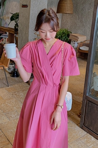 法式粉色连衣裙女2025夏季新款气质女神范收腰显瘦温柔风茶歇长裙图片