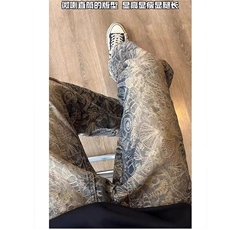 蓝色