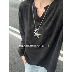 黑色