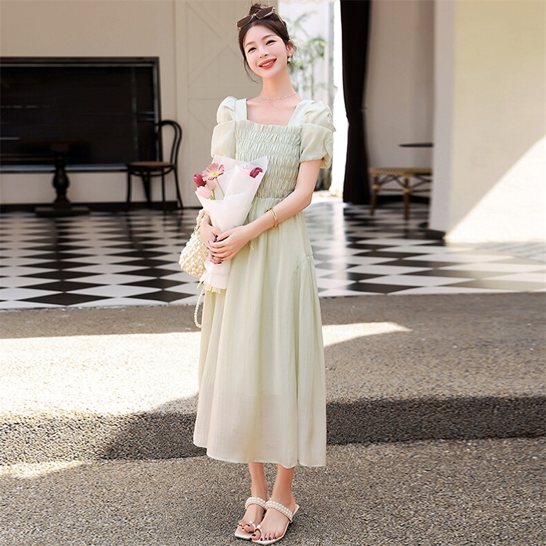 现货法式气质连衣裙女中长款夏季新款时尚高级感遮肚子显瘦宽松裙，女装连衣裙，美静678