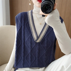 2025年秋季时尚百搭通勤简约休闲V领绞花马甲，女装马甲，大美人包芯纱店