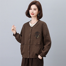 春秋韩版大码遮肉减龄绣花洋气复古休闲外套女2025新款，女装短外套，忆绮罗