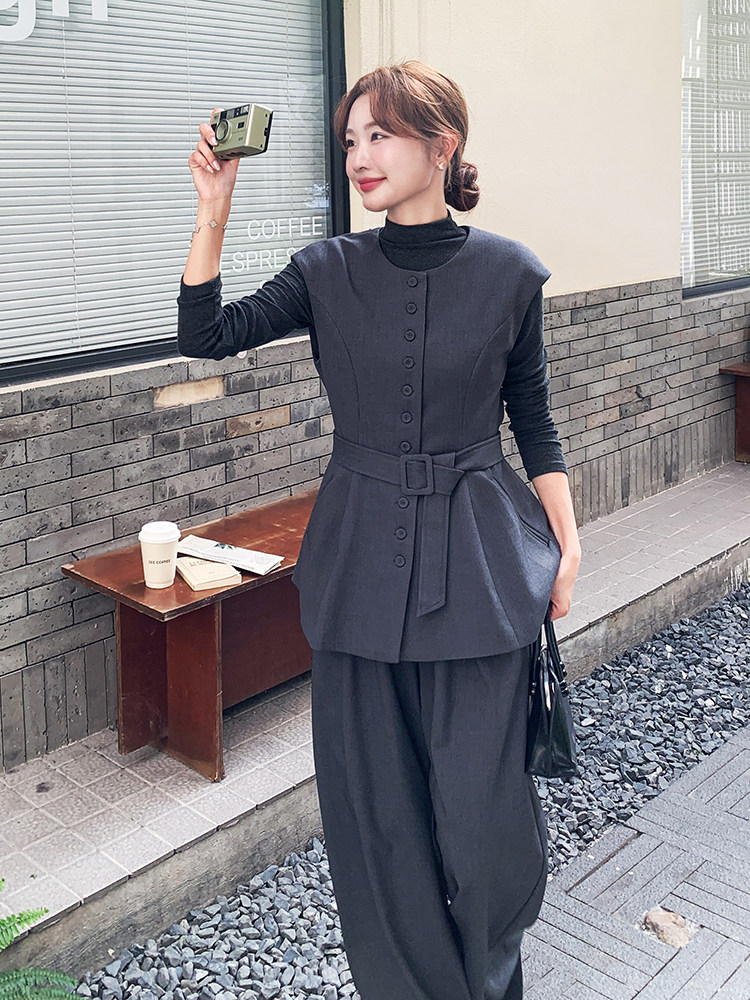 深灰色老钱风马甲阔腿裤套装2025新款女早秋气质高级感职业一整套,女装套装/套裙,1C150