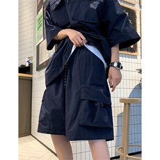 藏蓝色