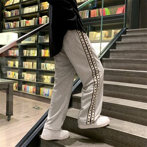 ins设计休闲裤男宽松直筒撞色运动裤UK92P33图片