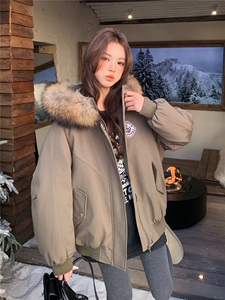 工装风大毛领羽绒服女短款2025冬季新款时尚加厚派克服军绿色外套图片