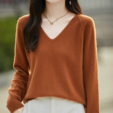 新品~羊毛衫女打底衫针织衫大v领套头秋冬新款2024年毛衣，女装羊毛衫，越洋羊