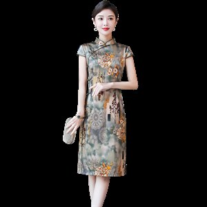 杭州真丝连衣裙女新款蚕改良旗袍2025年夏季新款复古妈妈裙子，女装连衣裙，小荷流