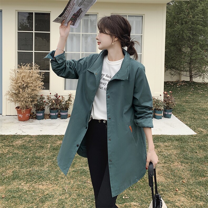 2025年秋季宽松型日韩休闲常规中长款长袖单排扣立领年轻时尚韩版，女装风衣，秋牧寒烟