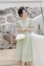 夏季新款连衣裙，女装连衣裙，雨恋依香(1F)