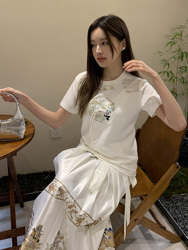 中式绣花熊猫短袖T恤白色显瘦上衣，女装T恤，鑫慧