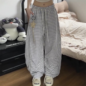 美式复古星星挂饰格子弯刀休闲裤女夏季设计感宽松显瘦阔腿拖地裤图片