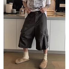 黑灰色