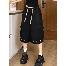 黑色
