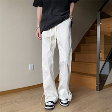 米白色