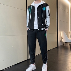 黑色