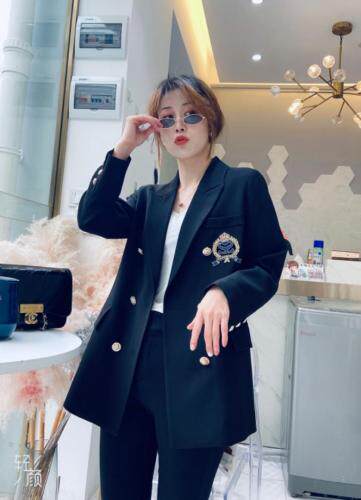 2021春季新款休闲韩版小西装，女装西装，时戴衣人