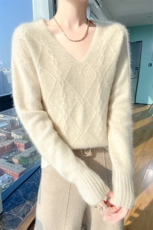 2025秋冬V领100%纯羊毛衫女菱形扭花长袖针织毛衣宽松羊绒打底衫，女装羊毛衫，暮绒羊羊绒