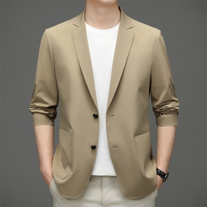新款中青年男士休闲小西装春秋薄款西服修身男装便西商务外套免烫图片