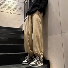 卡其色
