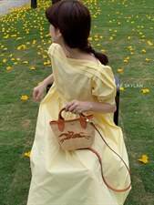 是被连衣裙占据的夏天呀，女装连衣裙，AKSKYLAN(6F)